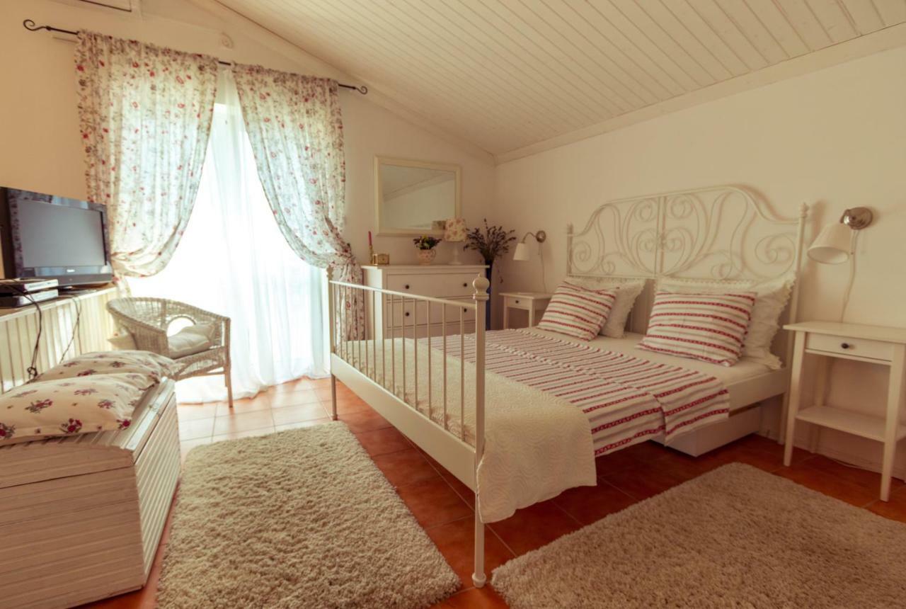 Villa O'Zrna Klis ภายนอก รูปภาพ