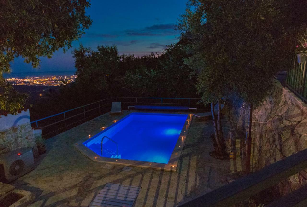 Villa O'Zrna Klis ภายนอก รูปภาพ