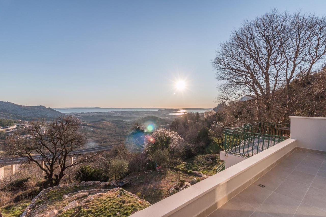 Villa O'Zrna Klis ภายนอก รูปภาพ